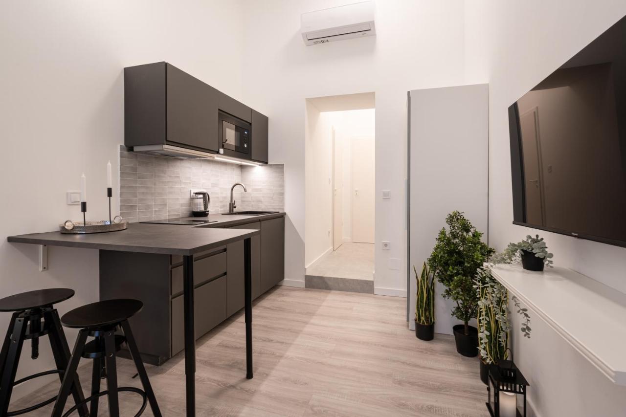 D48 - Central Boulevard Residence - Best Location By Bqa Budapest Exterior photo